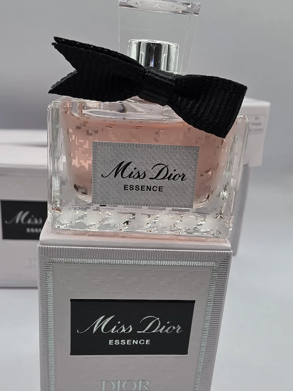 💯AUTHENTIC MISS DIOR ESSENCE PARFUME - Picture 2 of 4